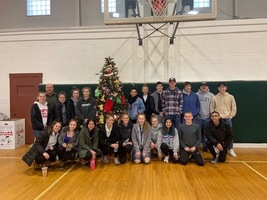 MHS Leadership Academy gives back for the Holidays!
